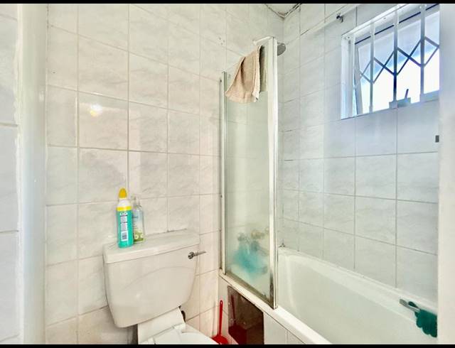1 BEDROOM APARTMENT FOR SALE IN SANDOWN